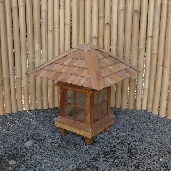 Product image 4 of the product “Japanese style garden lantern Fukui made of Bangkirai hardwood ”